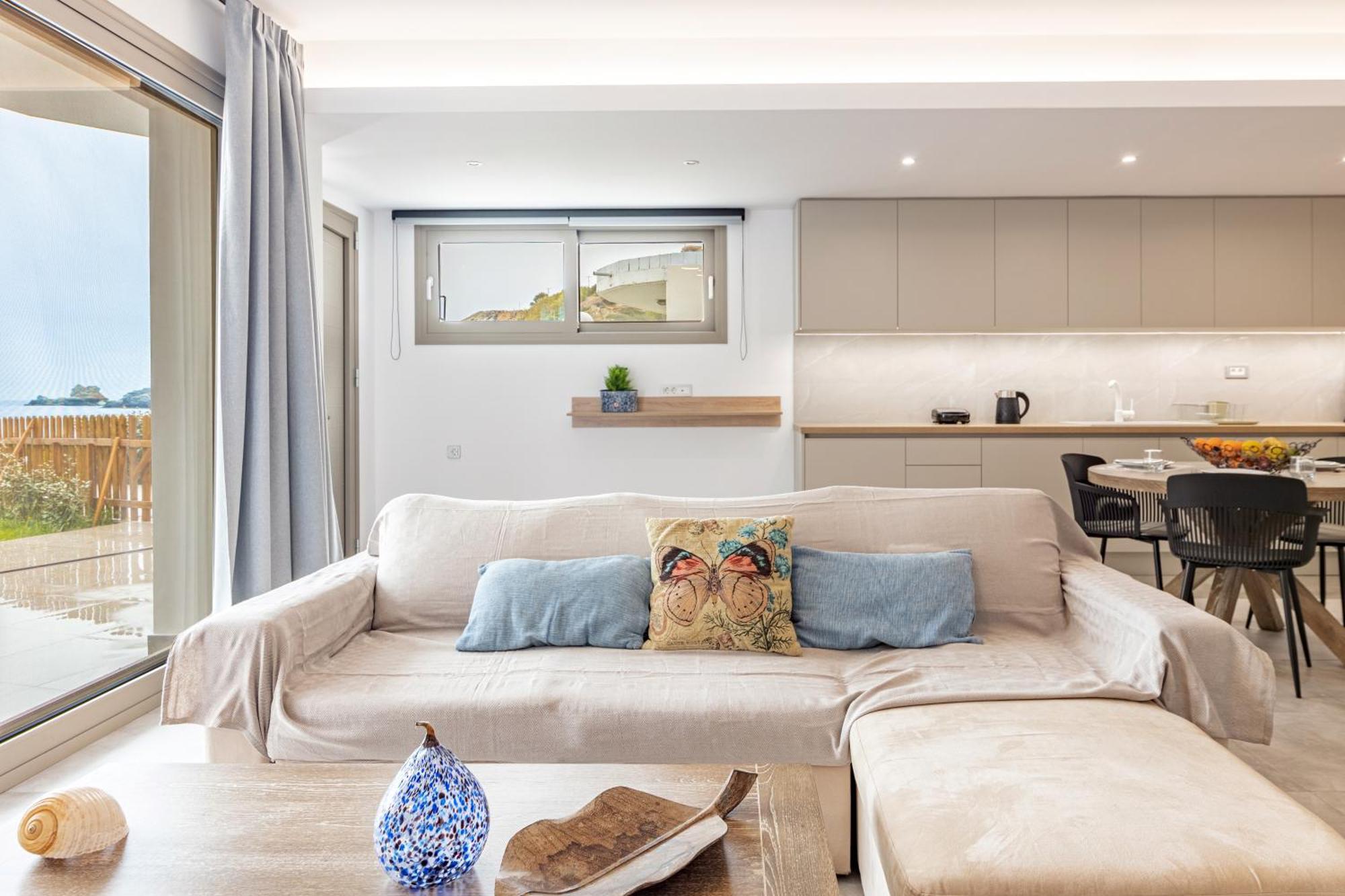 Dreamwave Residence - Unique Holidays By The Sea Ligaria  Luaran gambar
